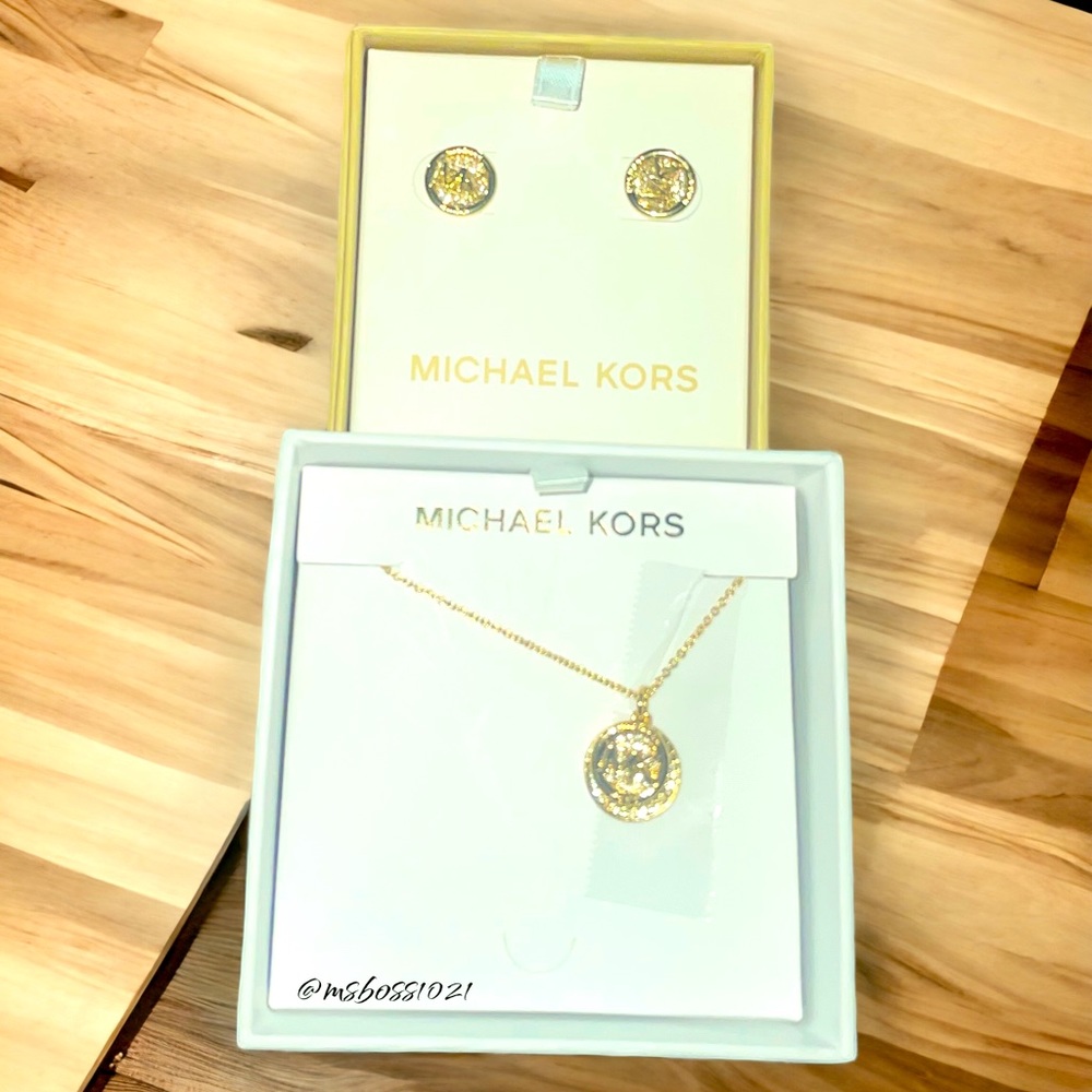 Michael Kors Gold Circle Pave Necklace + Earrings Set BRAND NEW IN BOX - Picture 3 of 6